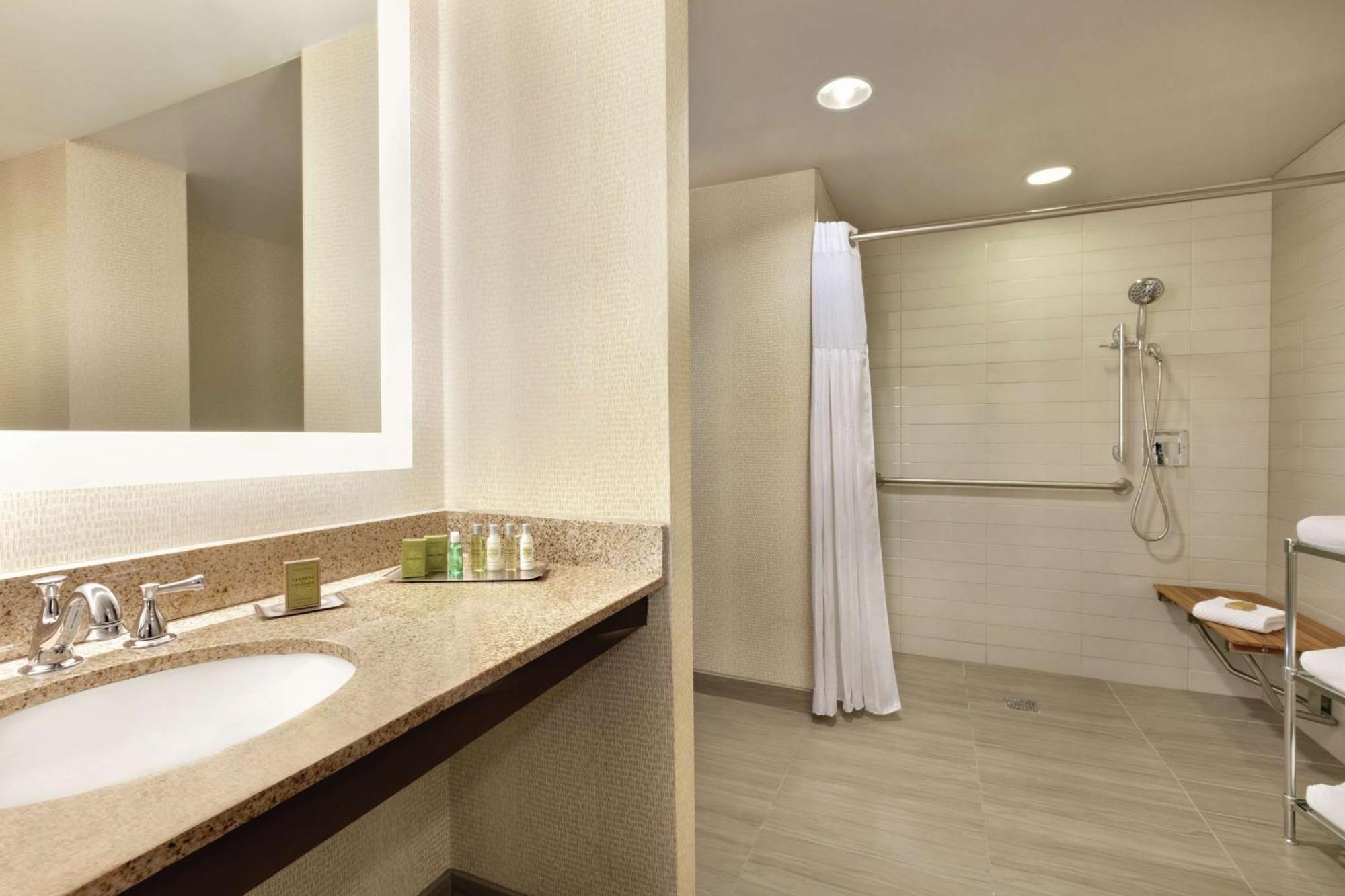 Doubletree By Hilton Atlanta Northeast/Northlake Tucker Dış mekan fotoğraf